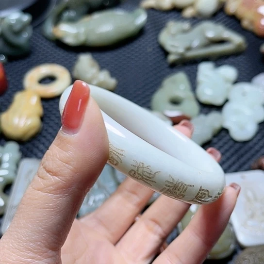 白玉菩提吊坠摆件