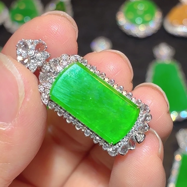 翡翠18K金镶嵌吊坠(不含链)翡翠