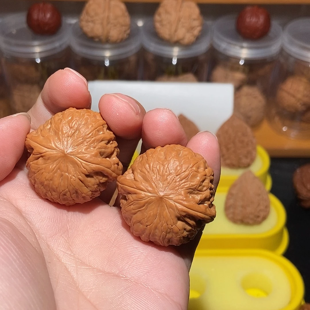 文玩核桃吊坠35铁锤妹妹