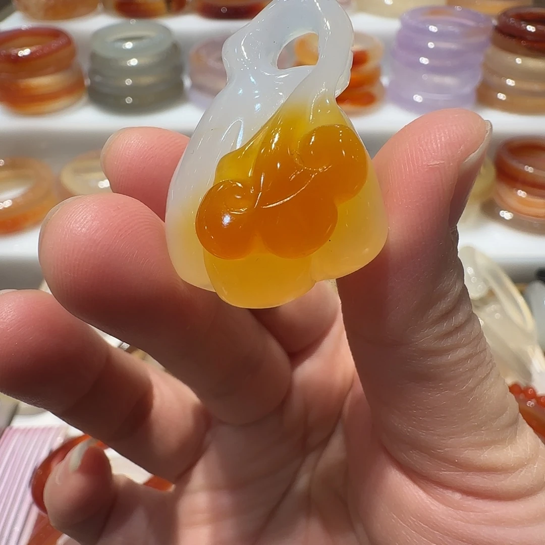 曲***∪玛瑙/玉髓未镶嵌手链