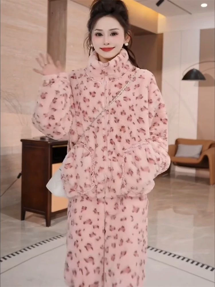 韩版简约豹纹冬季睡衣女珊瑚绒保暖连帽套装口袋可外穿家居服冬天