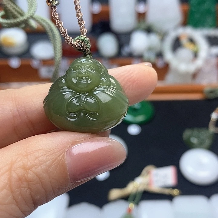 和田玉（糖玉）颈饰未镶嵌