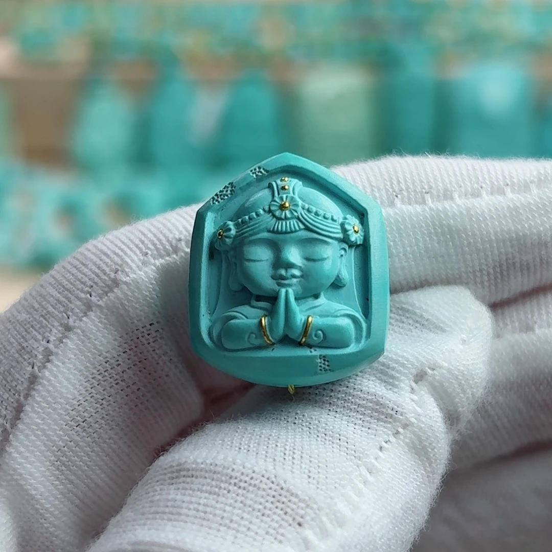 绿松石未镶嵌珠宝奇石