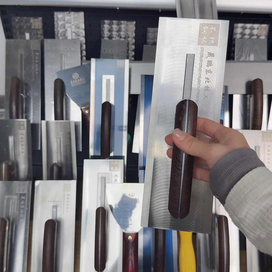 30.10公分宽一体油工抹子5寸