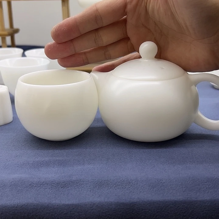 陶德化冰种玉瓷西施壶