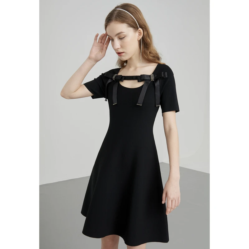 【粉丝专享】恩曼琳春夏大圆领蝴蝶结收腰针织连衣裙小黑裙女EANC