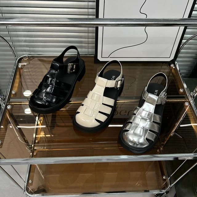 TIBAM包头厚底软底罗马凉鞋女2025夏季新款编织镂空复古猪笼鞋子