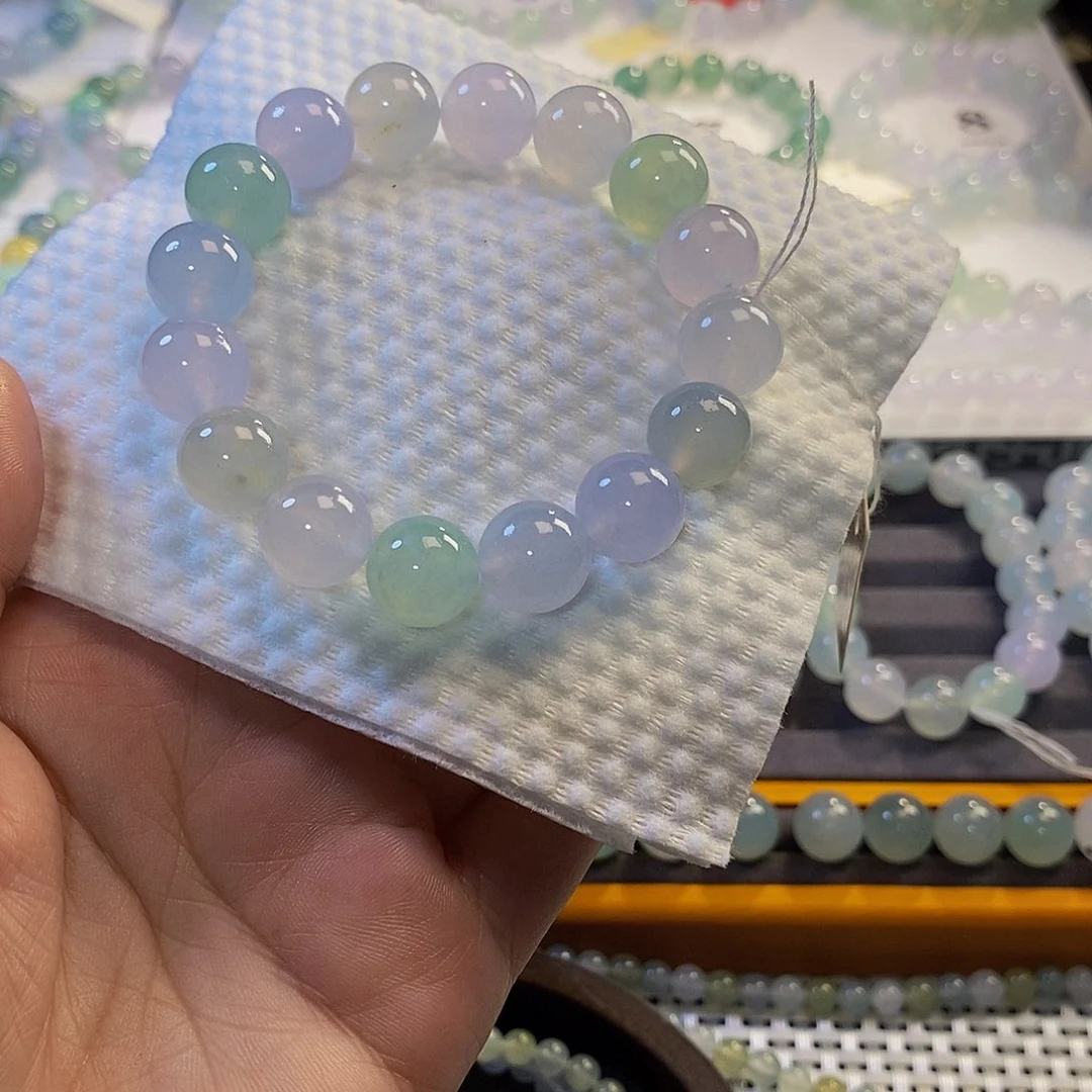 定制翡翠未镶嵌翡翠.