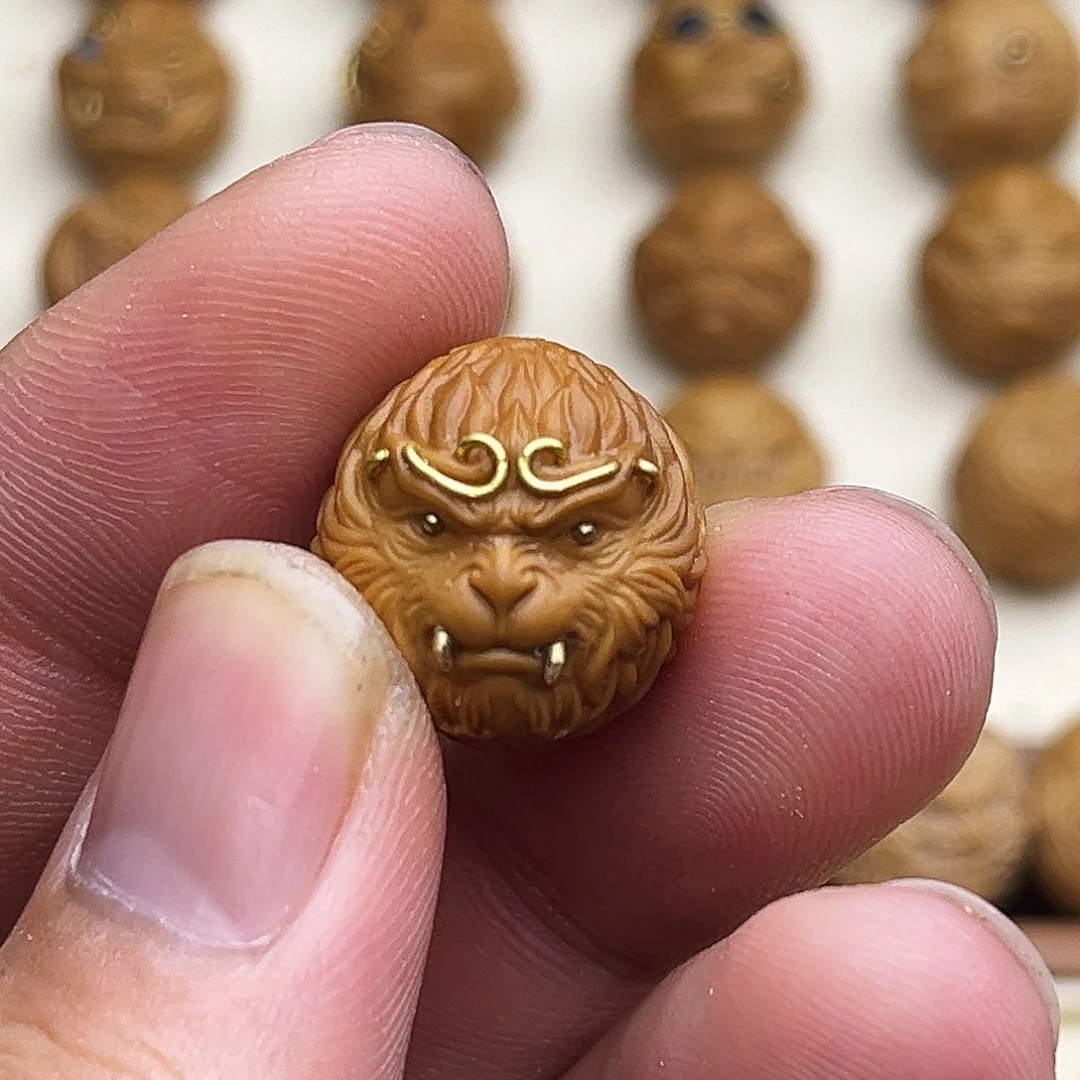 吊坠猴头核桃镶嵌獠牙大圣17