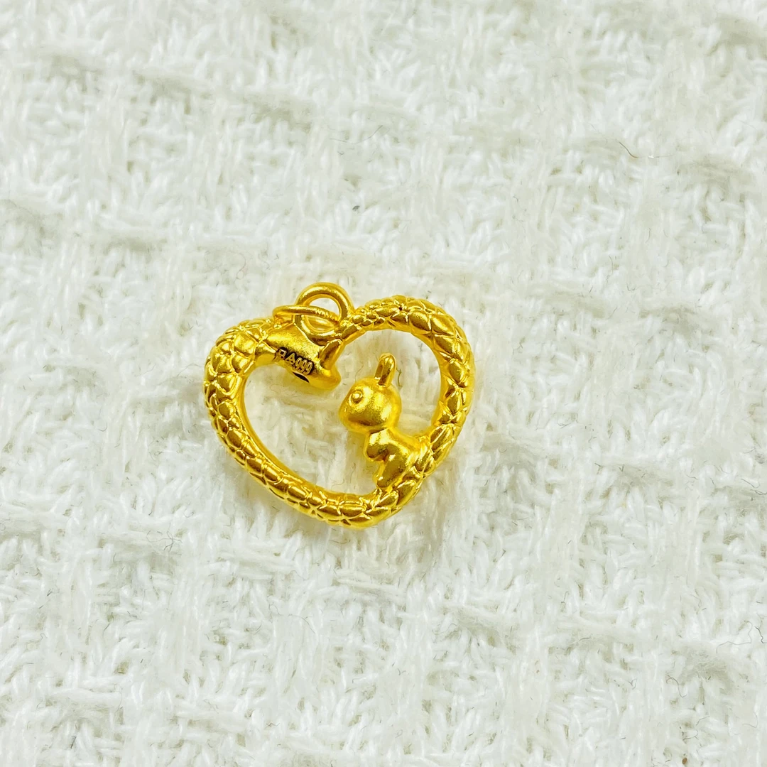 足金999 黄金爱心蛇盘兔 0.29