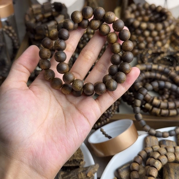 品***服沉香碎屑沉香奇楠沉香1.0圆珠单圈7g+