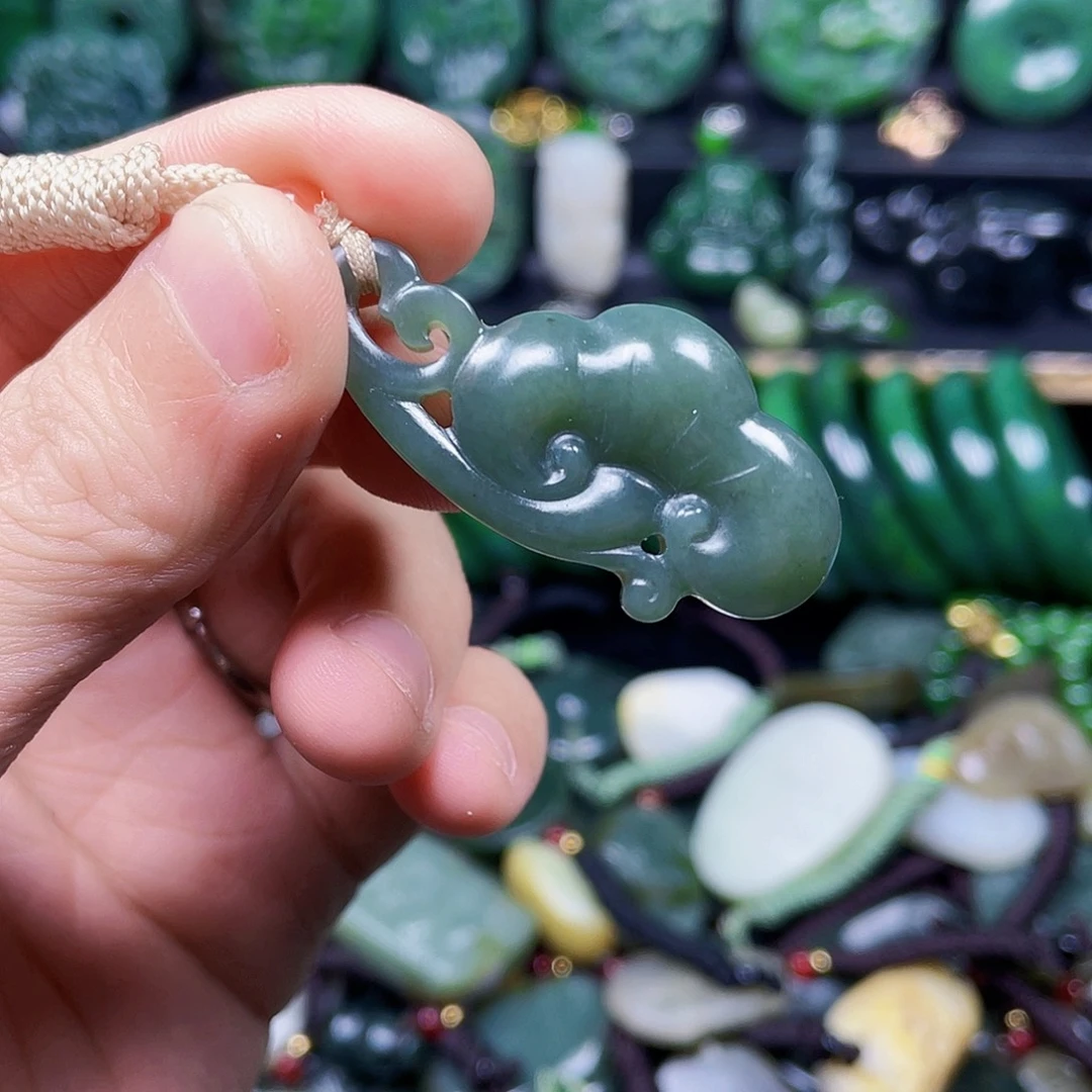 和田玉未镶嵌珠宝奇石