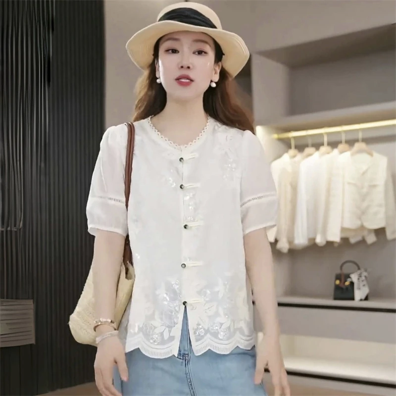 国风花边圆领刺绣亮闪短袖衬衫盘扣提花衬衣2025夏季新款洋气上衣