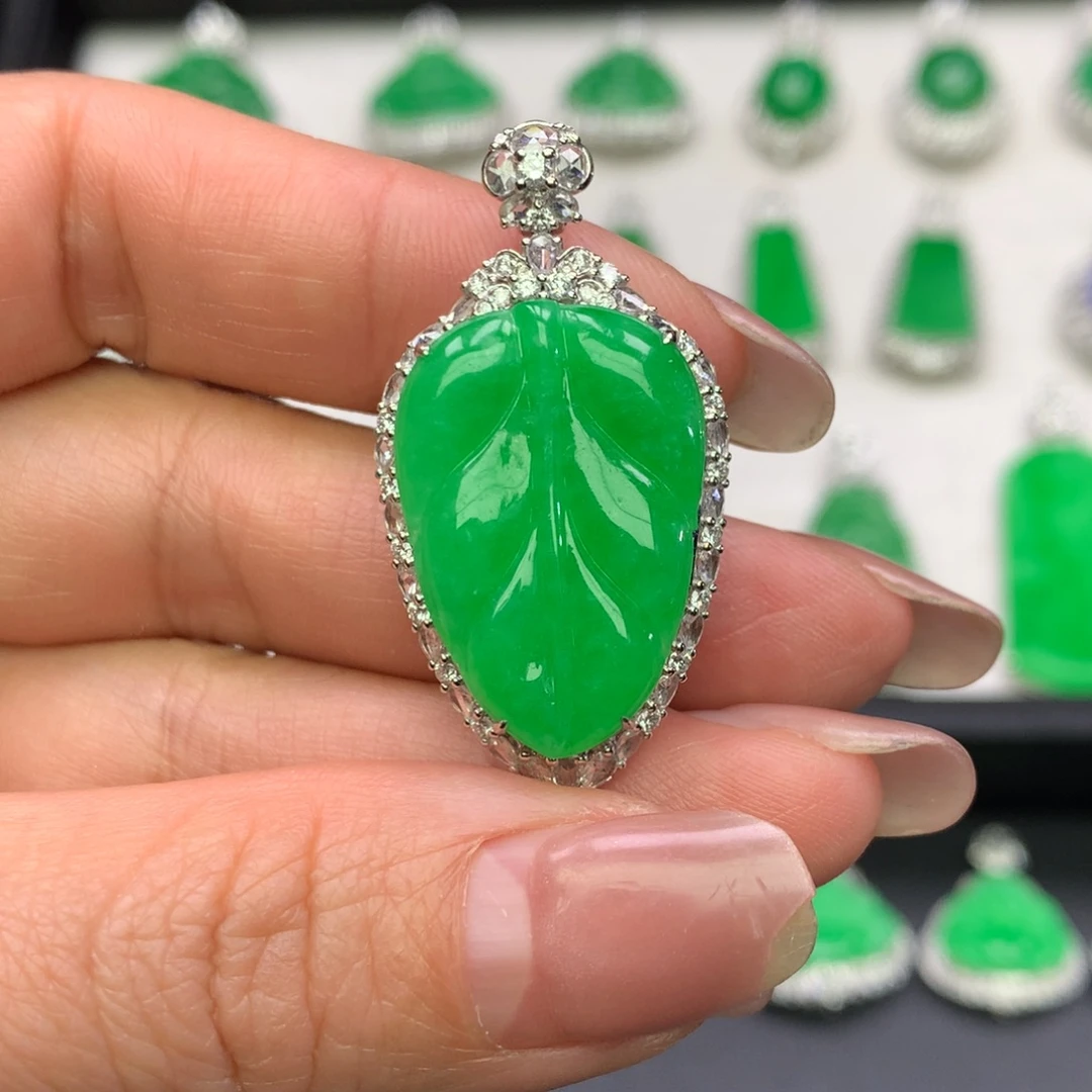 翡翠18K金镶嵌吊坠(不含链)