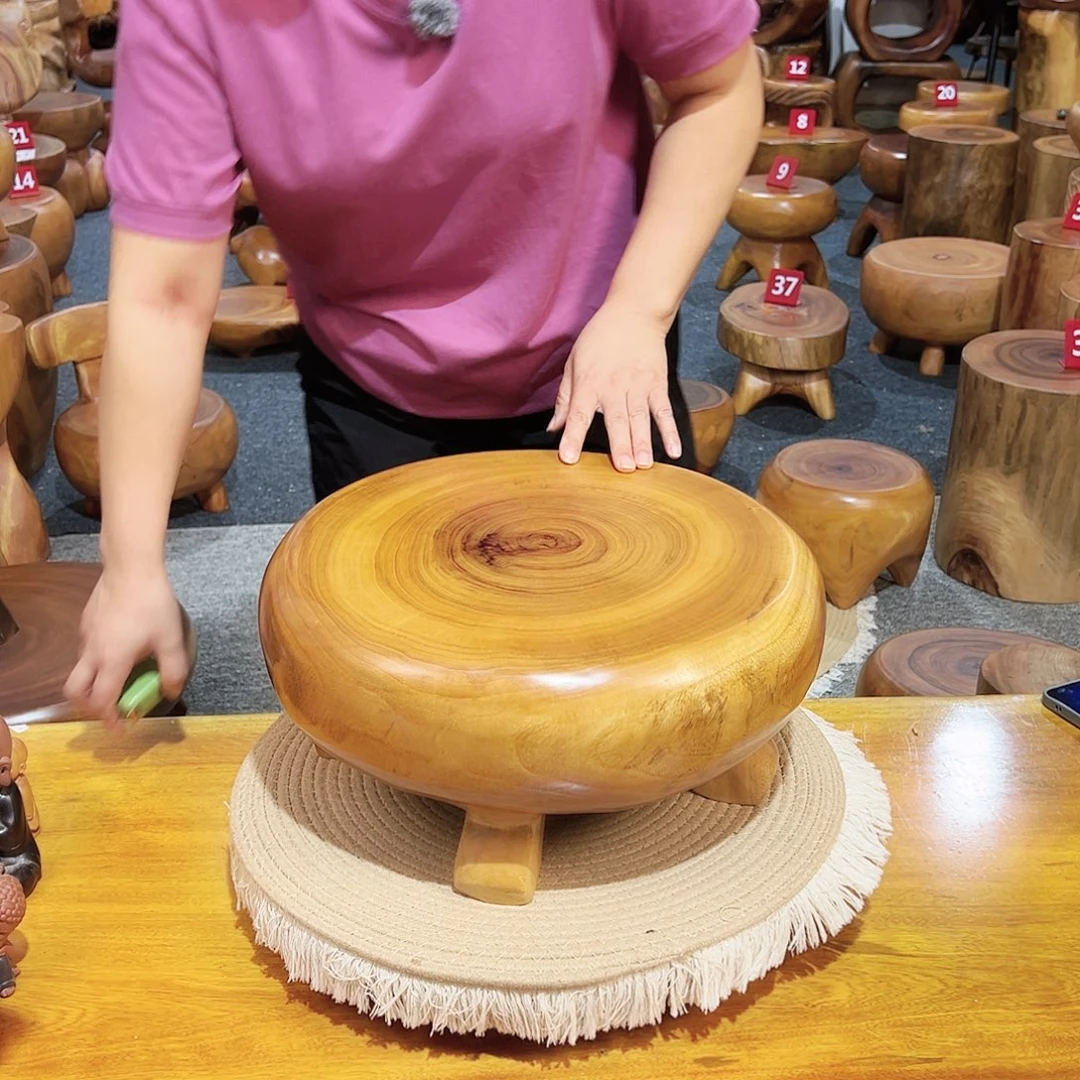 21 号香樟木尺寸：39-39-18cm