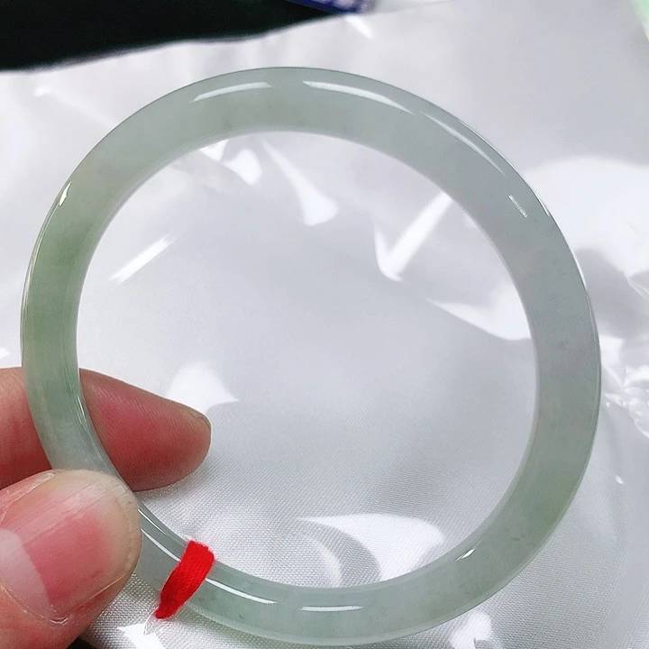 翡翠手镯（圆镯）未镶嵌天然翡翠手镯
