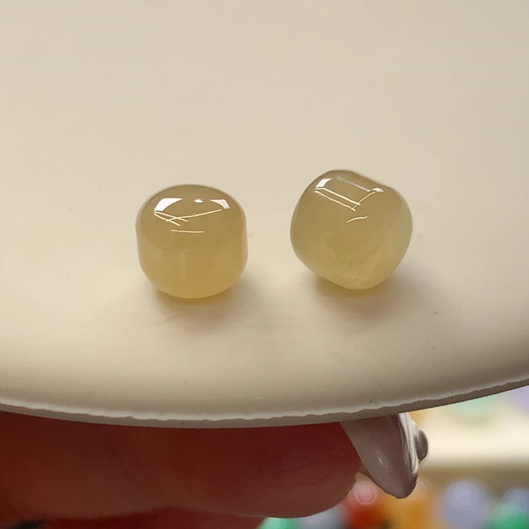 定制翡翠未镶嵌 毛货抛光定制 鸡油黄 单颗价 多样性发其一