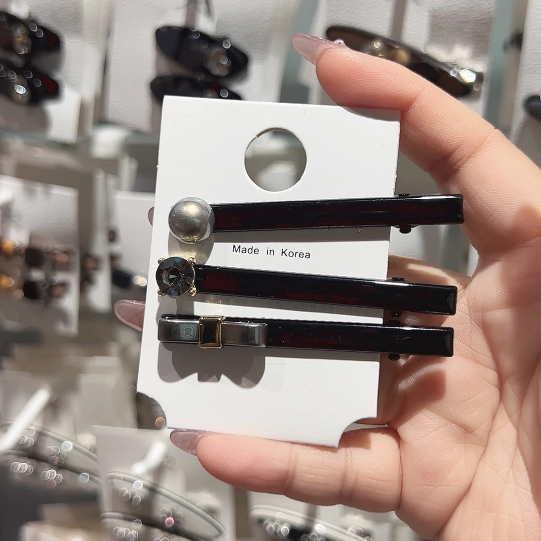 非金属黑色鸭夹三只