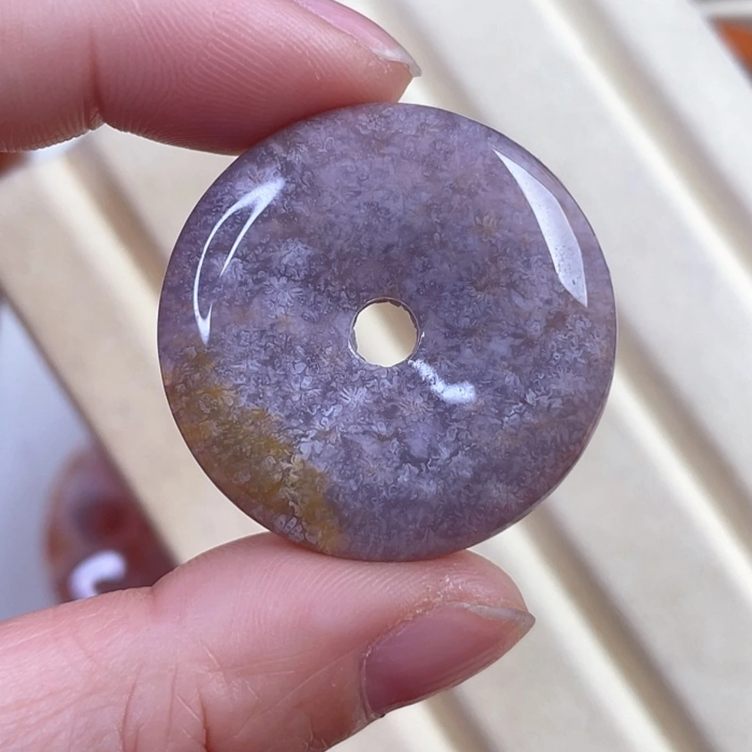 【闪购商品】硅化玉吊坠(赠链)未镶嵌
