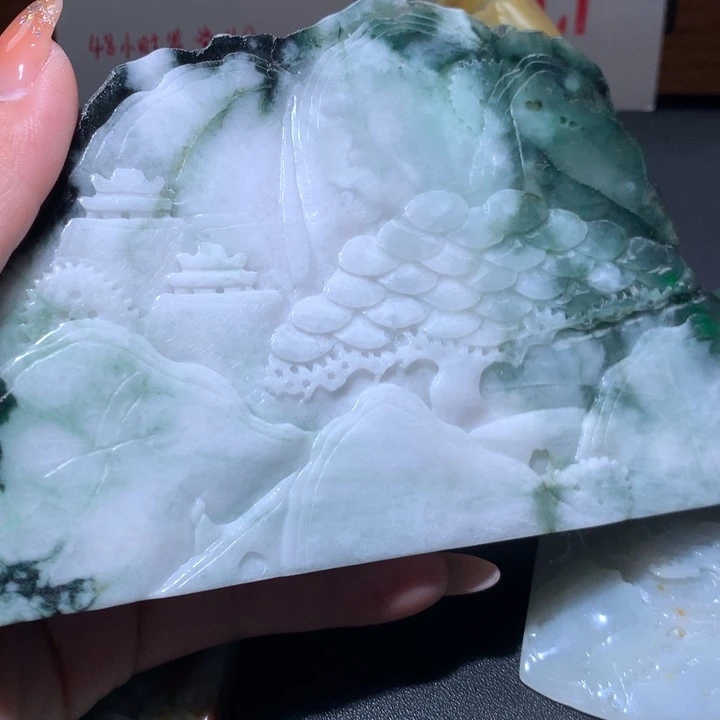 翡翠未镶嵌颈饰保真天然A货翡翠
