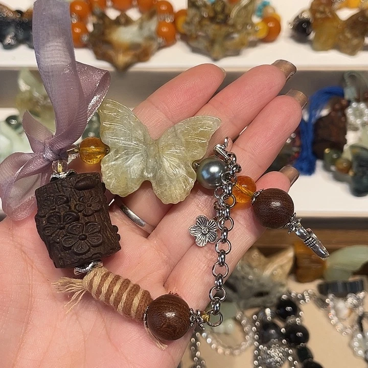 蛇纹石玉合金颈饰