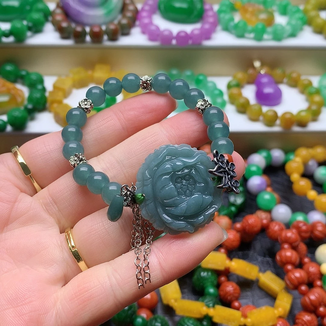 吊坠(赠链)未镶嵌翡翠