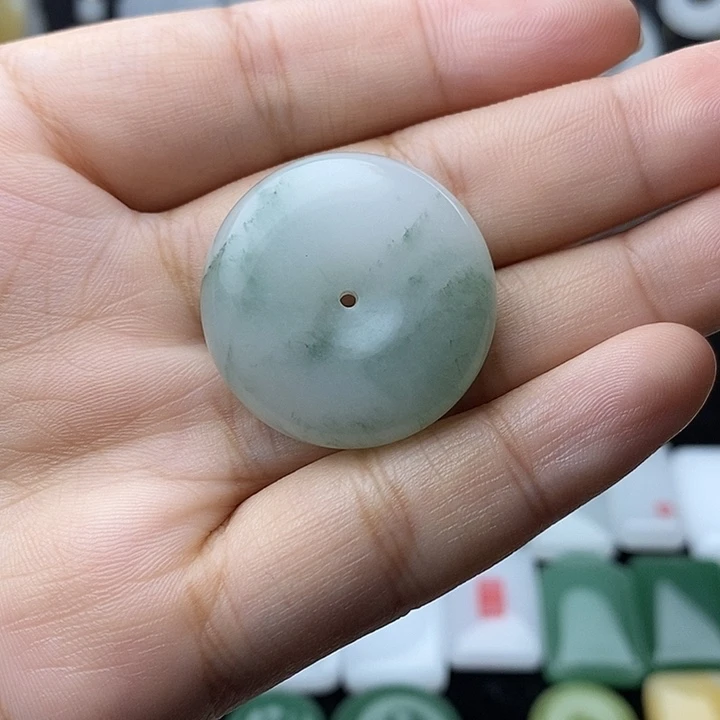 一***7石英质玉未镶嵌颈饰