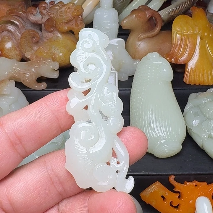 和田玉未镶嵌挂件