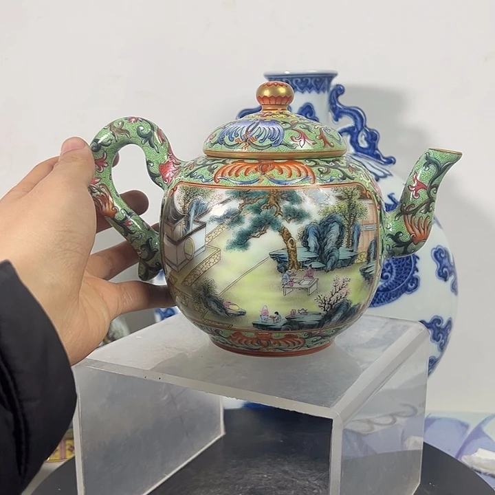 壶珐琅彩蝙蝠纹陶瓷壶