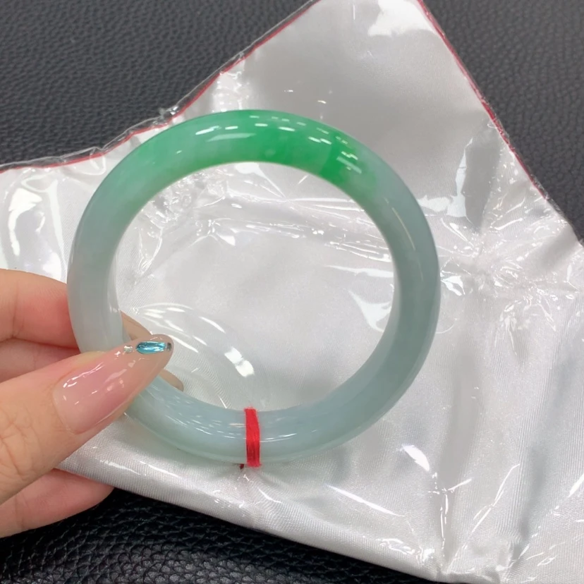 【闪购商品】翡翠手镯未镶嵌翡翠