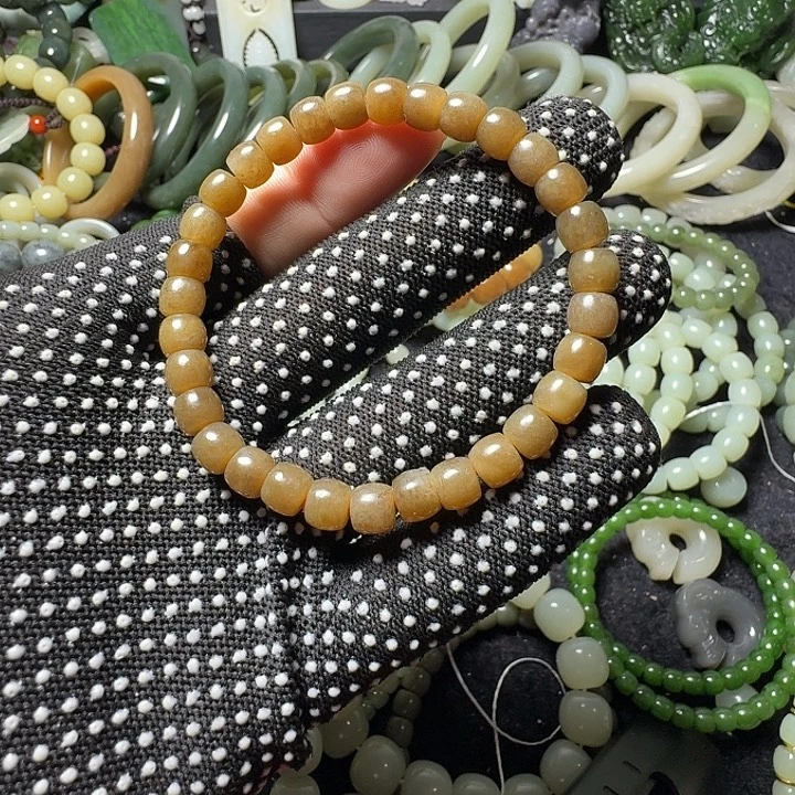 和田玉未镶嵌手链卡7