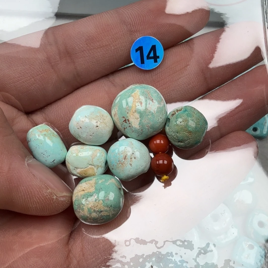 南红玛瑙未镶嵌珠宝奇石