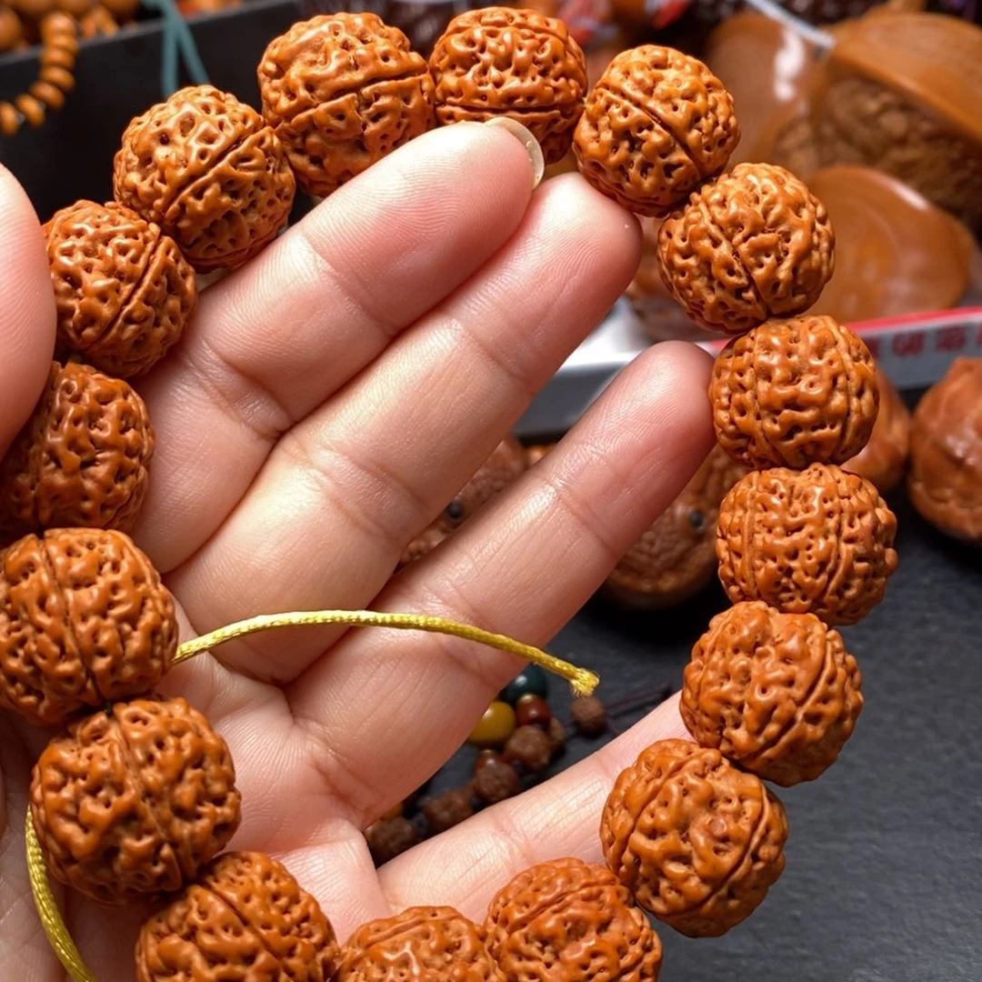 吊坠猴头核桃猴头