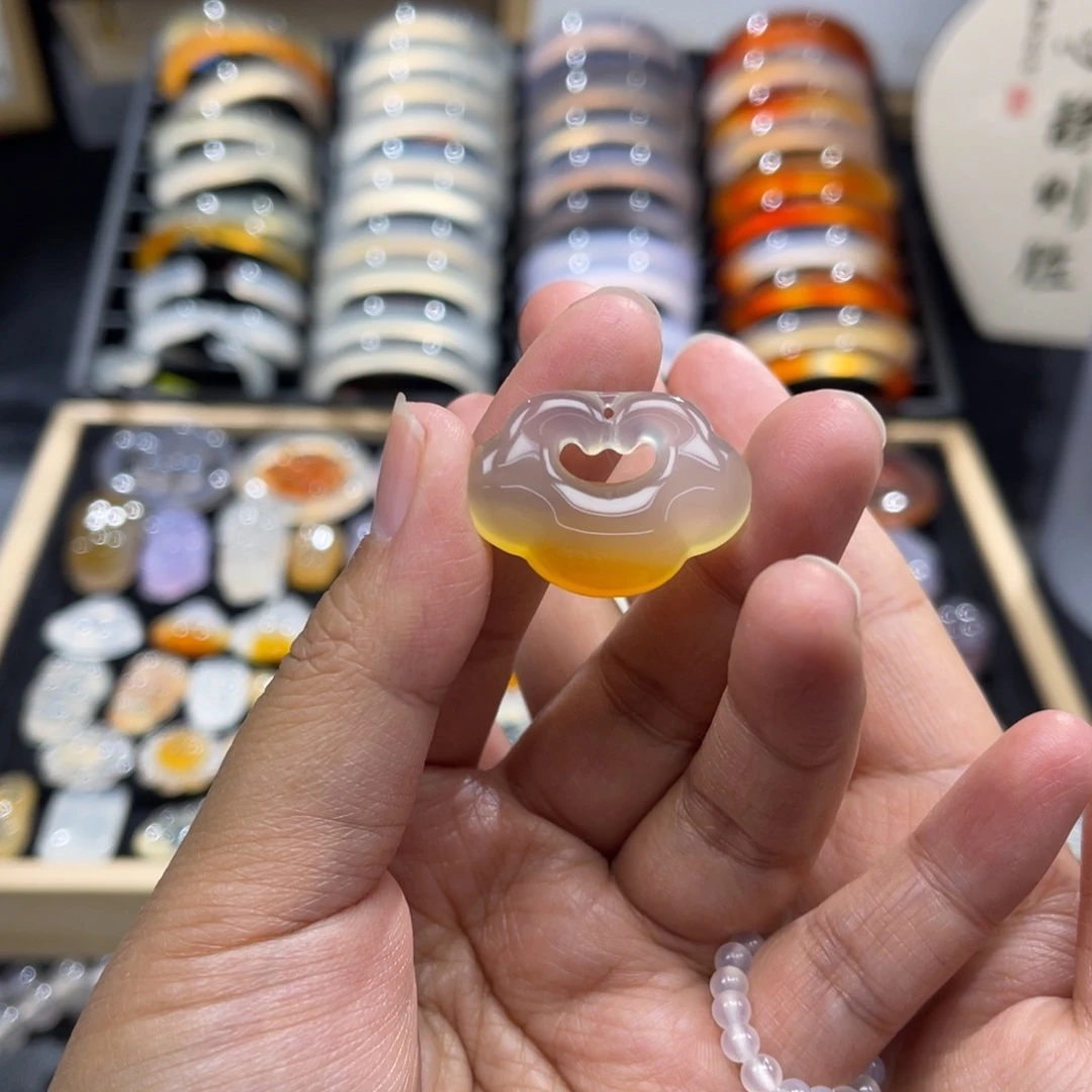 玛瑙/玉髓未镶嵌颈饰