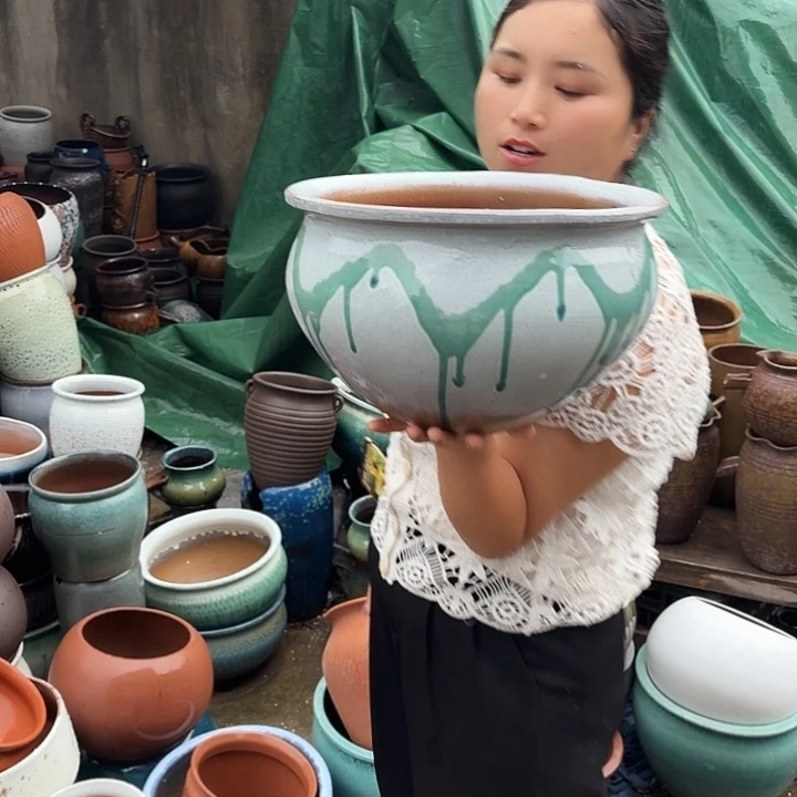 口30高18瑕疵一个盆子。