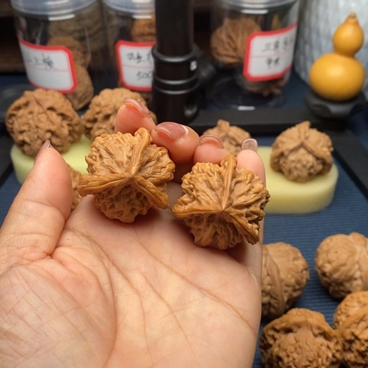 吊坠文玩核桃33盘山三棱全品