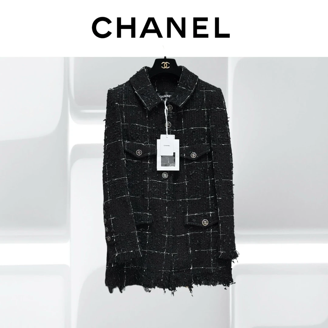 99新 Chanel/香奈儿  36码22C黑白格纹软呢翻领长袖外套