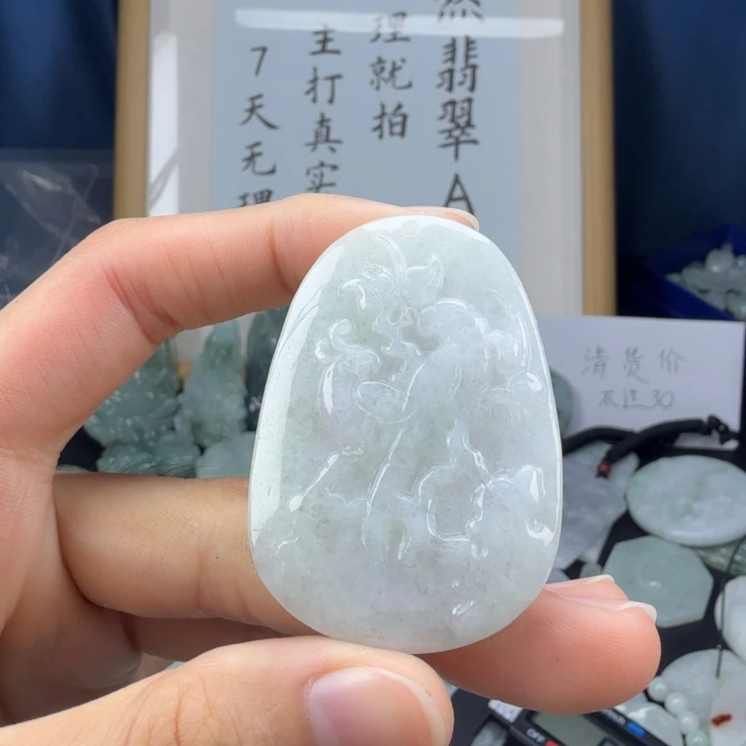 翡翠未镶嵌颈饰翡翠