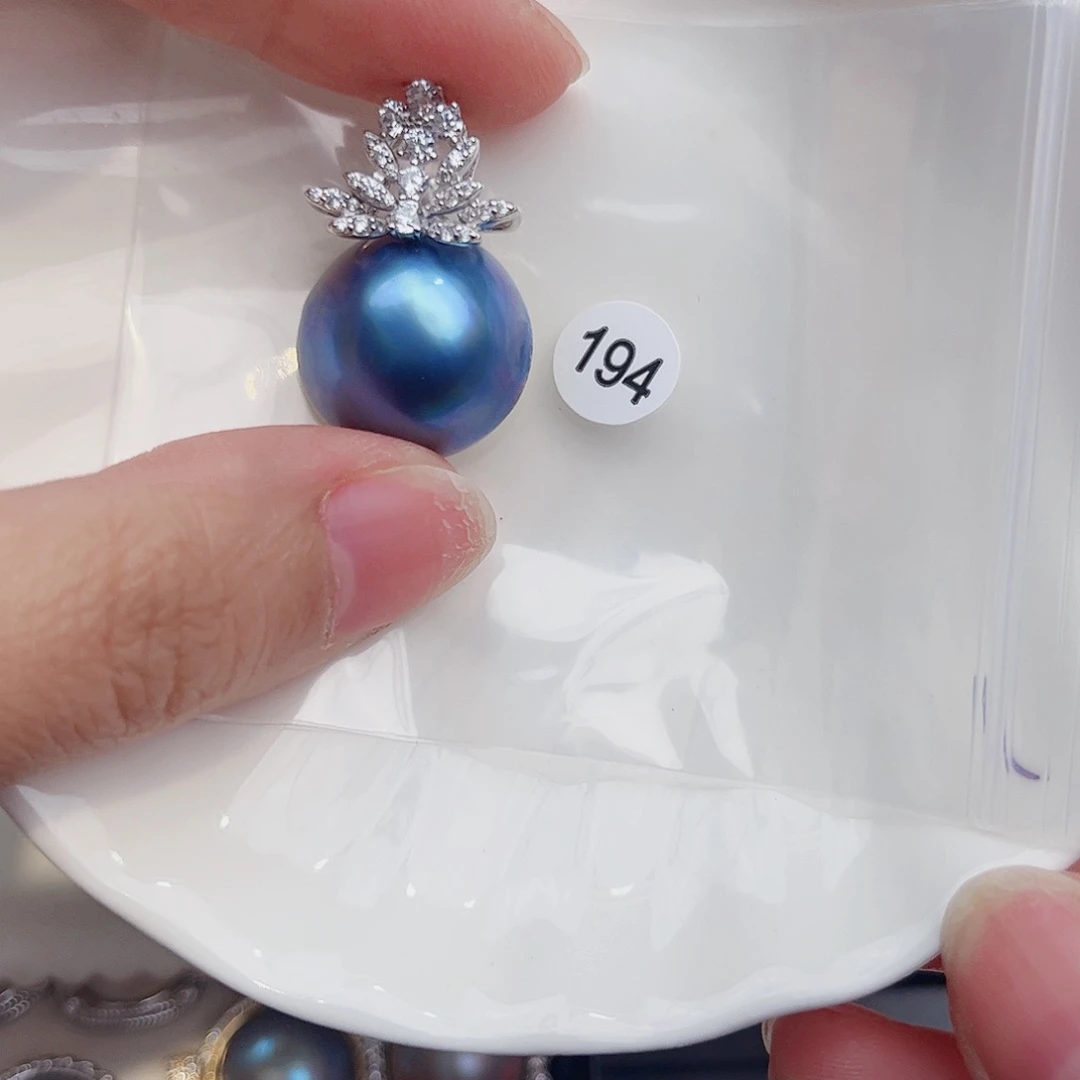 银S925镶嵌拼合珍珠（马贝珠）颈饰芽*肥