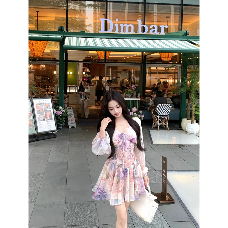 绝美紫藤花收腰长袖A字连衣裙女2025夏季法式温柔系V领气质连衣裙