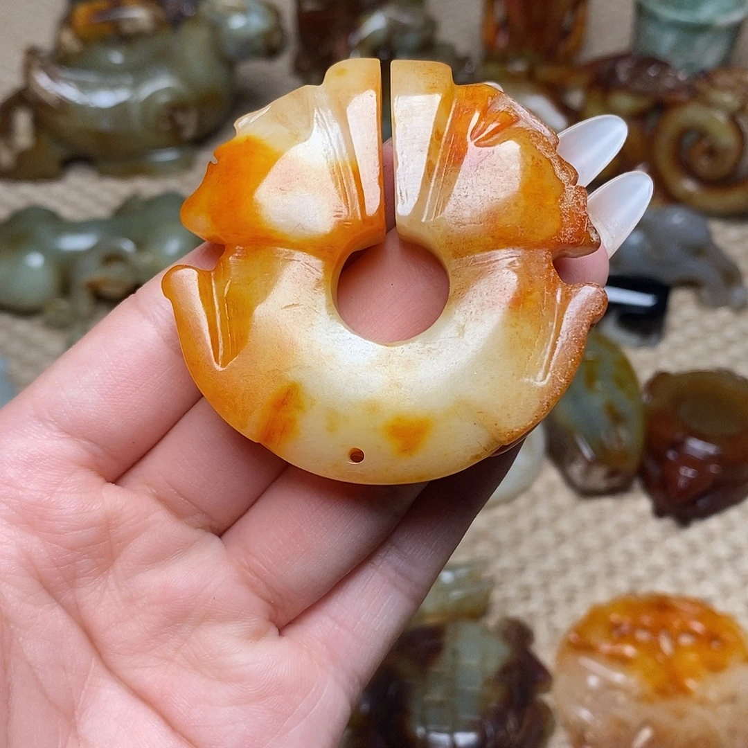 未镶嵌蛇纹石玉颈饰