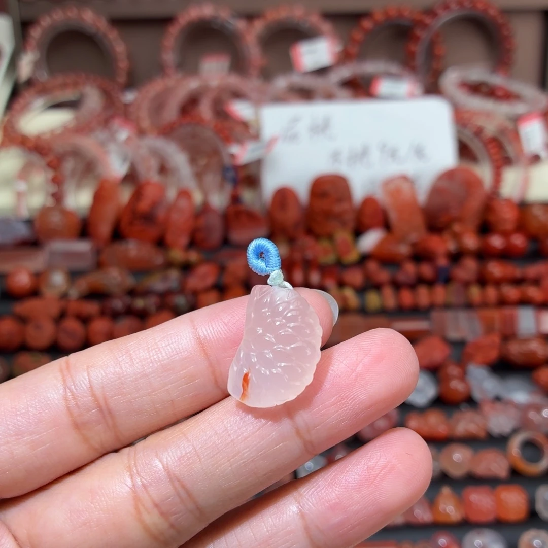 南红玛瑙未镶嵌颈饰橘子瓣