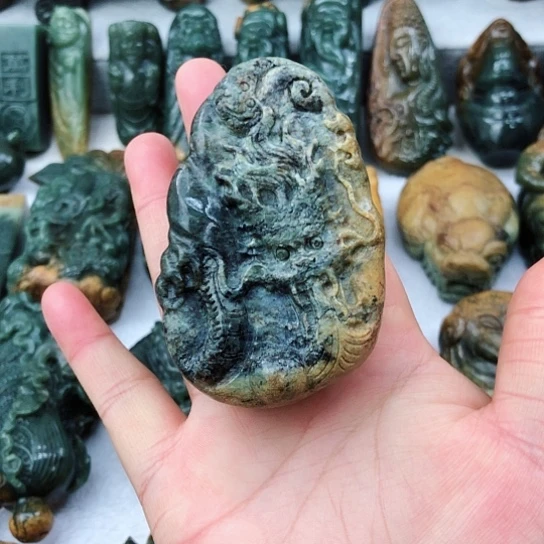 岫岩河磨玉（透闪石质玉）未镶嵌把件