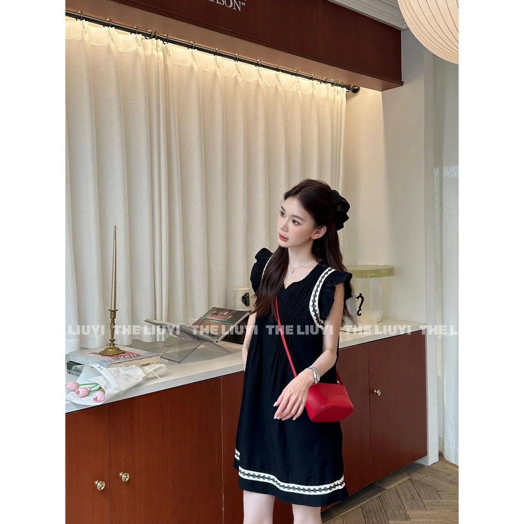 【LIUYI】仲夏物语~夏季减龄荷叶边小飞袖连衣裙560221