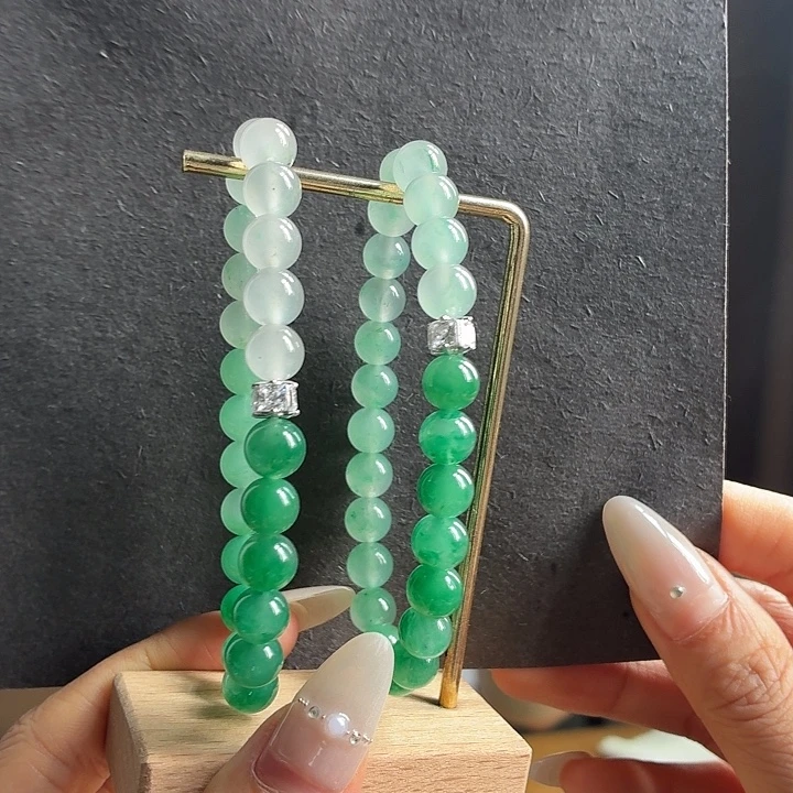 石英质玉（非洲翠）未镶嵌手镯8咪