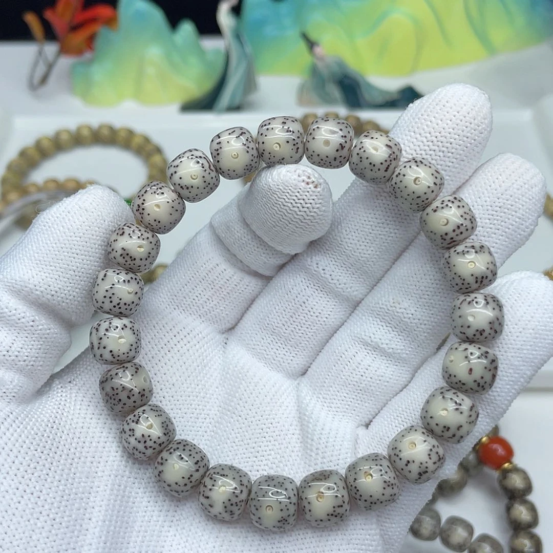 星月菩提手串27。10/9深灰黄金瞳