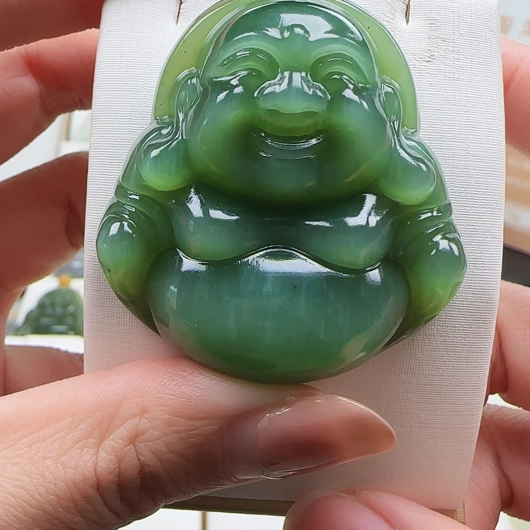 和田玉足金镶嵌颈饰
