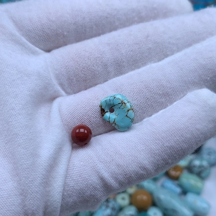 南红玛瑙未镶嵌珠宝奇石