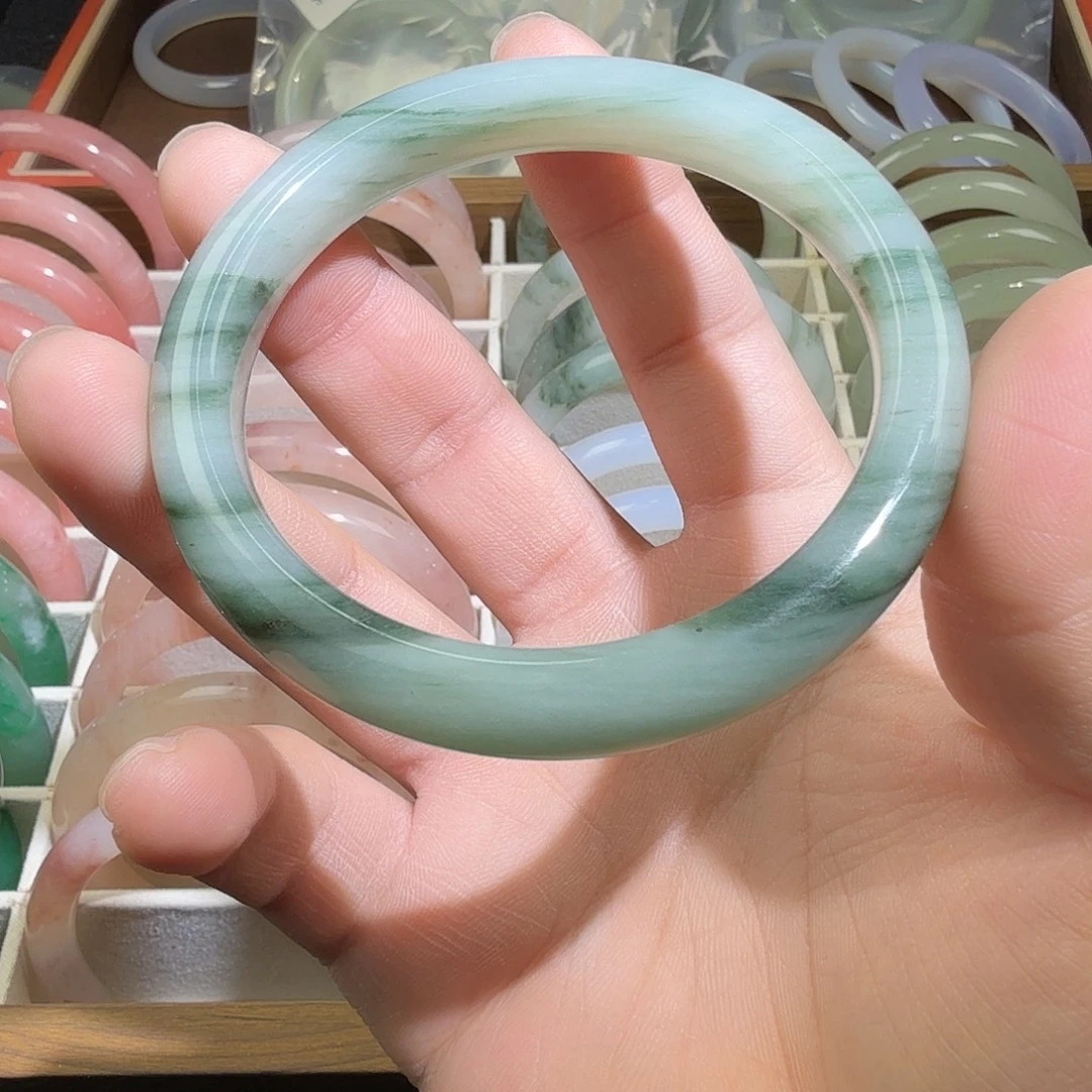 石英质玉合金手镯