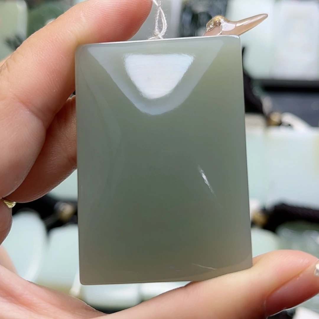 【闪购商品】颈饰未镶嵌和田玉